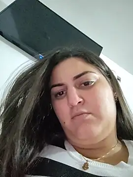 Snapshot of barbielamaravilla11 chatting on 10.27.25 barbielamaravilla11 online show from 10.27.25