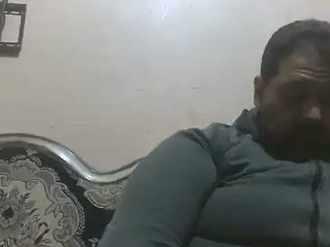 elpoop7305 online show from 04.15.26