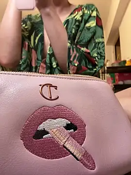 DahliaVonLure online show from 06.04.26