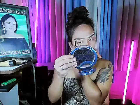 YourNikkieXxx online show from 06.11.26