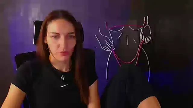 Aurora Loveu online show from 10.14.25