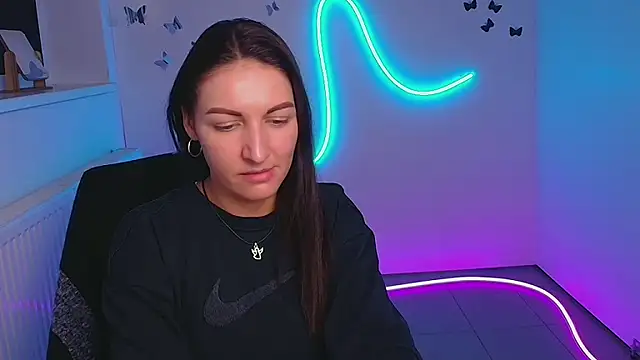 Aurora Loveu online show from 11.21.25