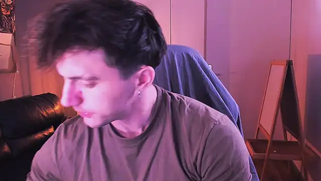 Snapshot of Oscar_Miller_ chatting on 09.15.25 Oscar Miller online show from 09.15.25