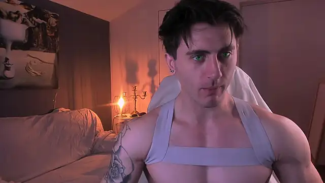 Snapshot of Oscar_Miller_ chatting on 09.22.25 Oscar Miller online show from 09.22.25