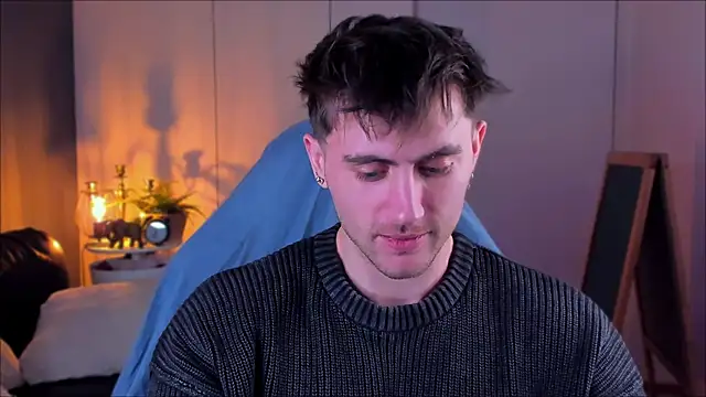 Snapshot of Oscar_Miller_ chatting on 11.15.25 Oscar Miller online show from 11.15.25