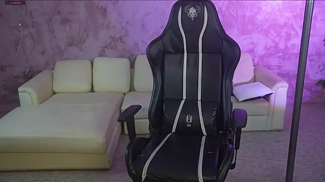 Snapshot of Luna_secretgirl chatting on 01.19.26 Luna secretgirl online show from 01.19.26