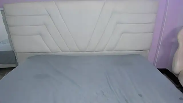 fressittalove01 online show from 03.21.26