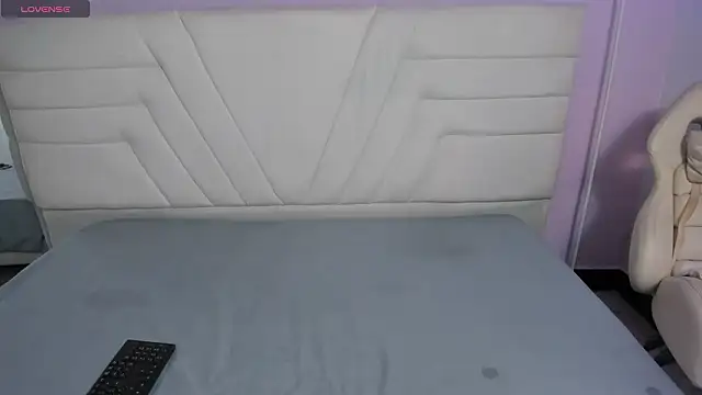 fressittalove01 online show from 03.24.26