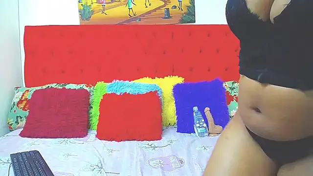 NawtyLilBooty online show from 10.22.25