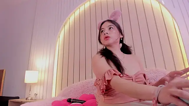 ameliiaa smith online show from 10.02.25