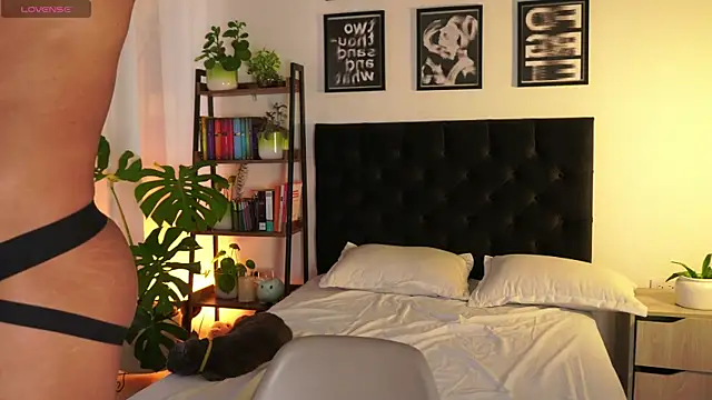 ErosWild  online show from 09.10.25