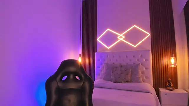 ZamabyCrucie online show from 02.03.26