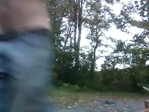 Snapshot of Eat_it_from_the_back chatting on 09.18.25 Eat it from the back online show from 09.18.25