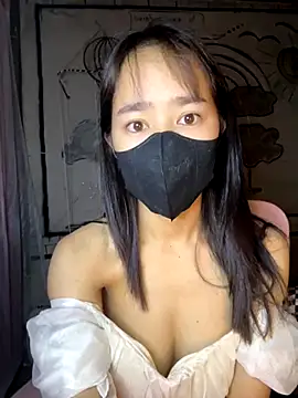 TiNa 04 online show from 11.12.25