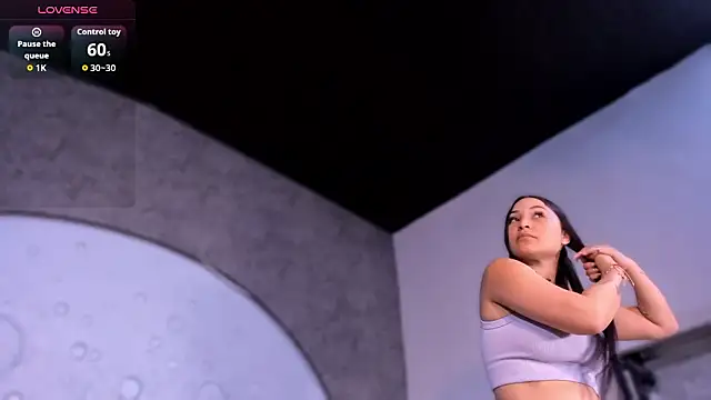 ReinaChloe online show from 02.19.26