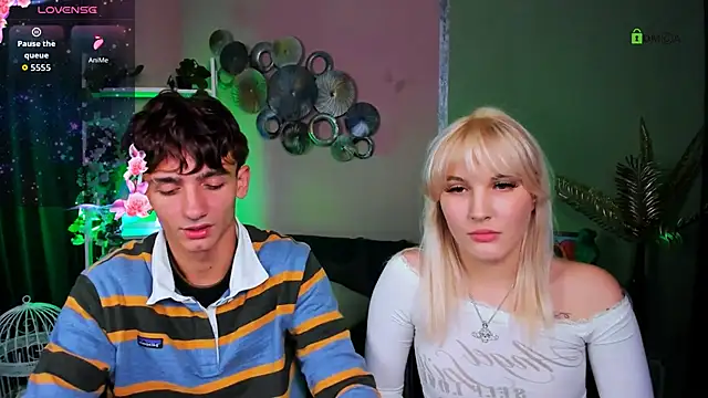 Snapshot of marta_smith chatting on 10.13.25 marta smith online show from 10.13.25