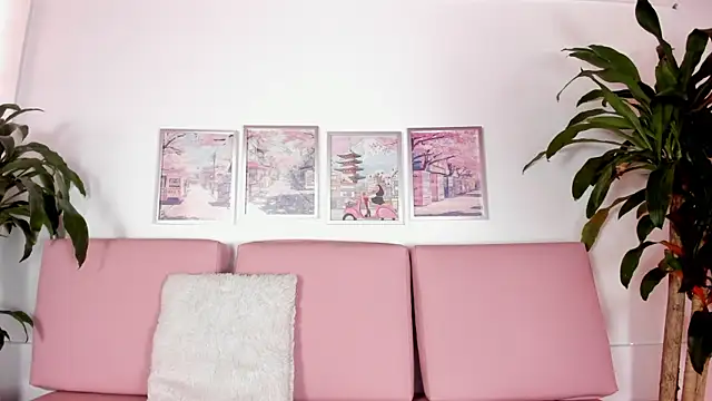 Snapshot of Yumii_sweetgirl chatting on 09.10.25 Yumii sweetgirl online show from 09.10.25