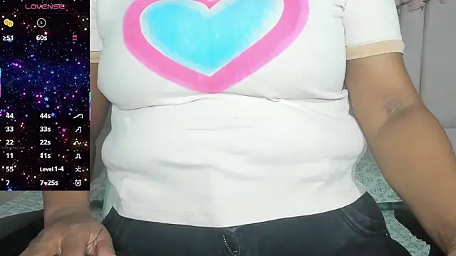 Snapshot of mya_blaze chatting on 09.26.25 mya blaze online show from 09.26.25