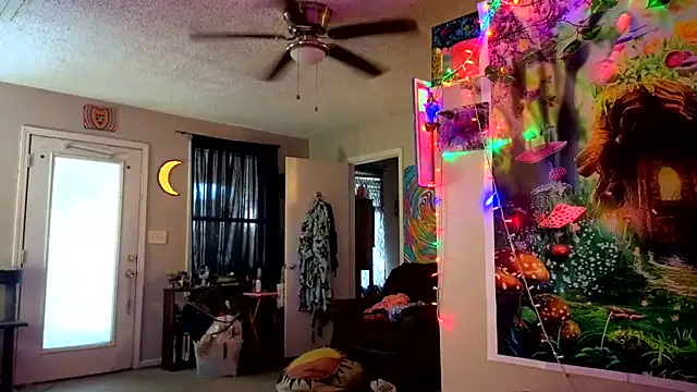 Princess  Kitty   online show from 10.25.25