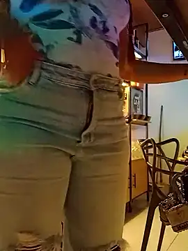 Snapshot of niiky_68 chatting on 09.11.25 niiky 68 online show from 09.11.25