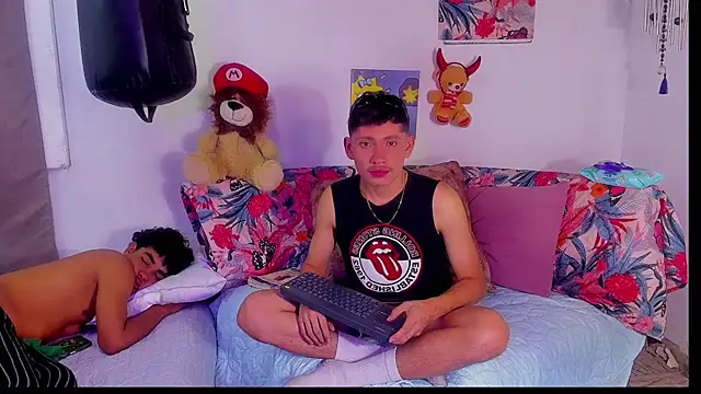 elfernh online show from 10.05.25