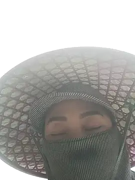 CoMay003 online show from 04.01.26