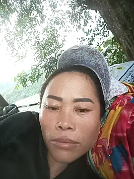 CoMay003 online show from 04.10.26