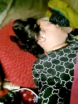 CoMay003 online show from 04.12.26