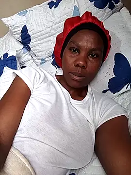 XXBUBBLYBARBIEXX online show from 04.15.26