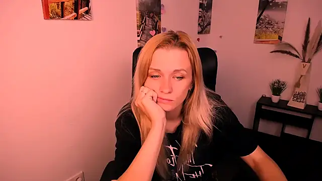 PeppyMia online show from 09.13.25