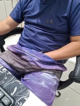 Snapshot of Carloskasado chatting on 03.07.26 Carloskasado online show from 03.07.26