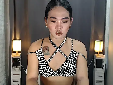 Snapshot of asian_slutt143 chatting on 04.17.26 asian slutt143 online show from 04.17.26