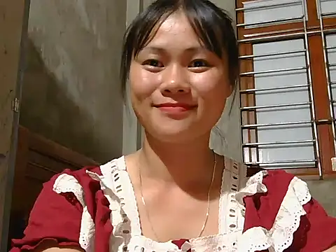 Snapshot of Sisi_dy01 chatting on 09.28.25 Sisi dy01 online show from 09.28.25