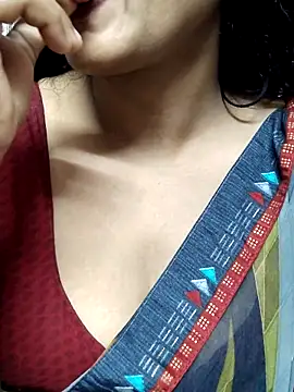 Snapshot of spicysuhana chatting on 02.11.26 spicysuhana online show from 02.11.26