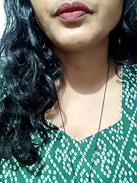 Snapshot of spicysuhana chatting on 02.25.26 spicysuhana online show from 02.25.26