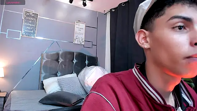 Room 69x online show from 11.20.25