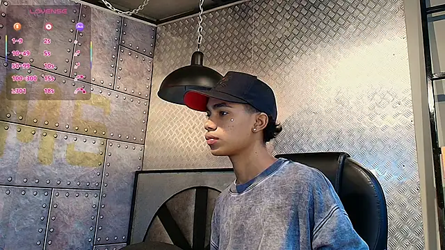 AlanCutee online show from 09.15.25