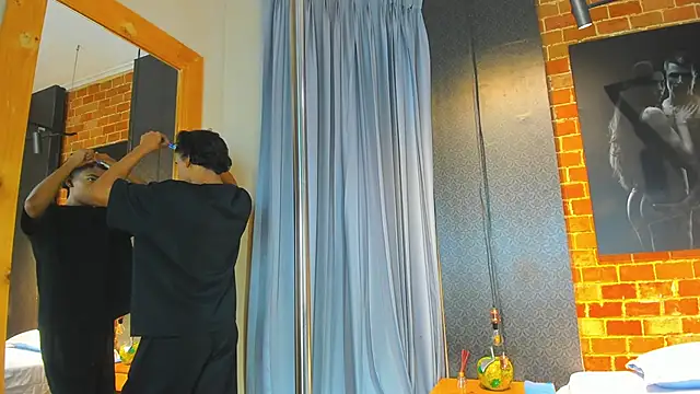 AlanCutee online show from 11.18.25