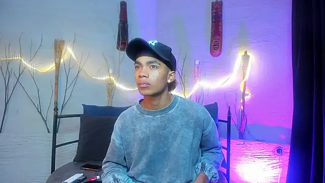 AlanCutee online show from 02.10.26