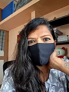 Snapshot of Tamil_Dharani chatting on 02.02.26 Tamil Dharani online show from 02.02.26