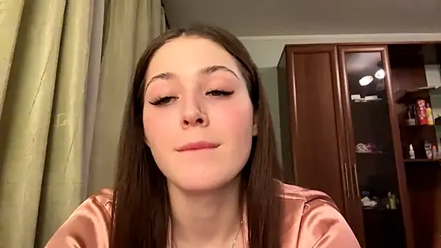 Adel strongwoman online show from 04.03.26