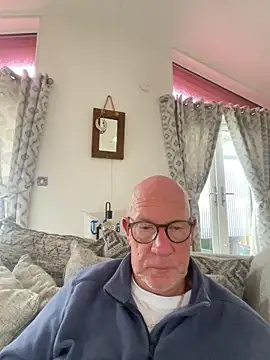 philefc online show from 10.31.25