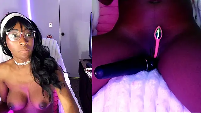 alys at college online show from 10.24.25