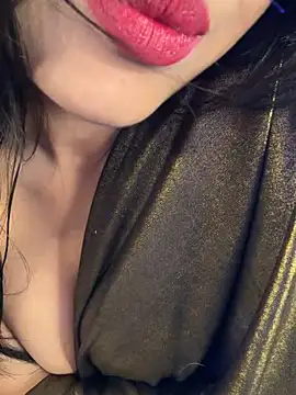 KARISHMA-STRIP online show from 04.20.26