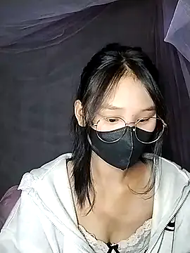 saronla 03 online show from 11.05.25