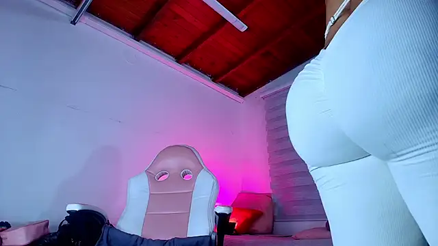 emma madi online show from 09.10.25