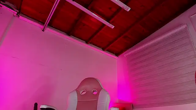 emma madi online show from 09.24.25