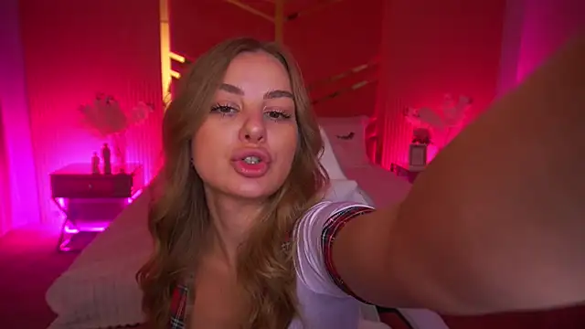 AngyyEyess online show from 11.01.25