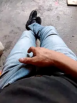 Snapshot of Alaver2587 chatting on 03.22.26 Alaver2587 online show from 03.22.26