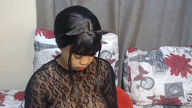 Snapshot of ScarlettNoire chatting on 07.03.26 ScarlettNoire online show from 07.03.26